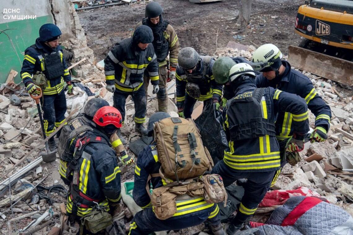 В Глухове завершена операция по спасению после вражеского удара.