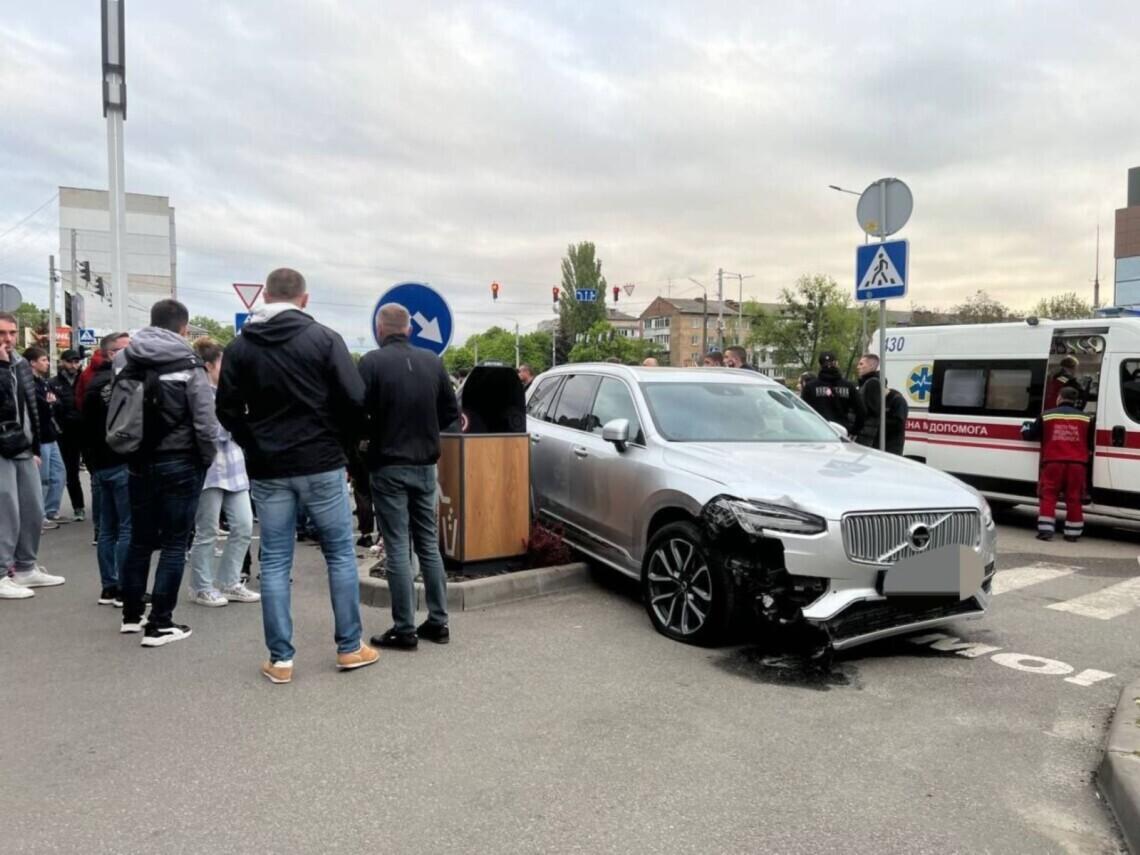 Суд приговорил экс-главу Броварской РГА Майбоженко за участие в ДТП в состоянии алкогольного опьянения.