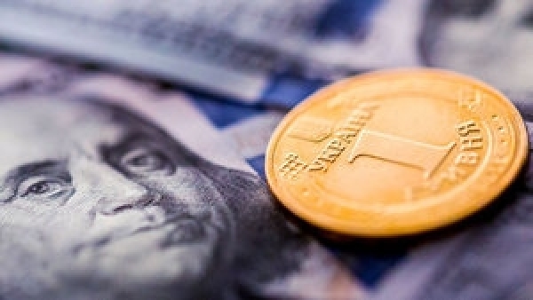 Гривня припинила укріплюватися: Нацбанк встановив офіційний курс долара на середу